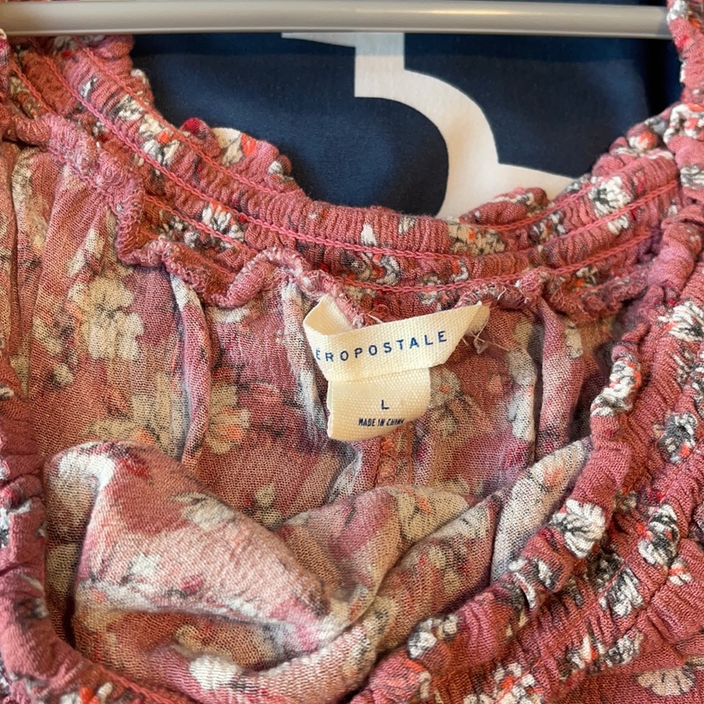 Aeropostale, size large, short sleeves romper - Picture 3 of 3